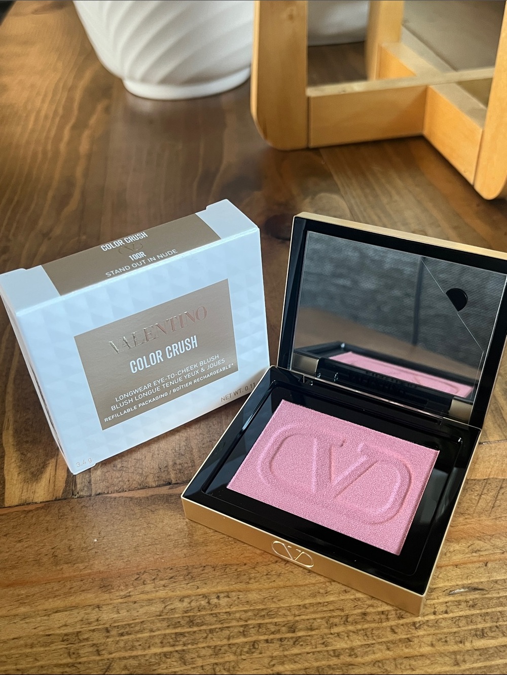 Valentino Color Crush Blush Compact — 100R Stand Out In Nude